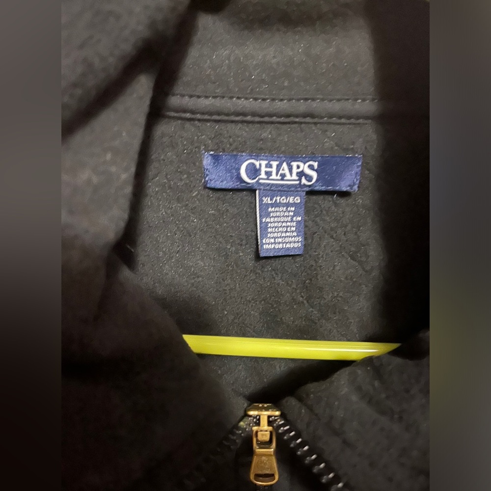 Fleece vest - Picture 3 of 3